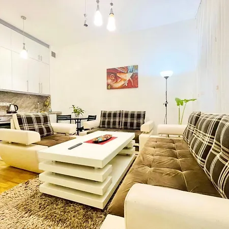 Centar Emirates Apartment